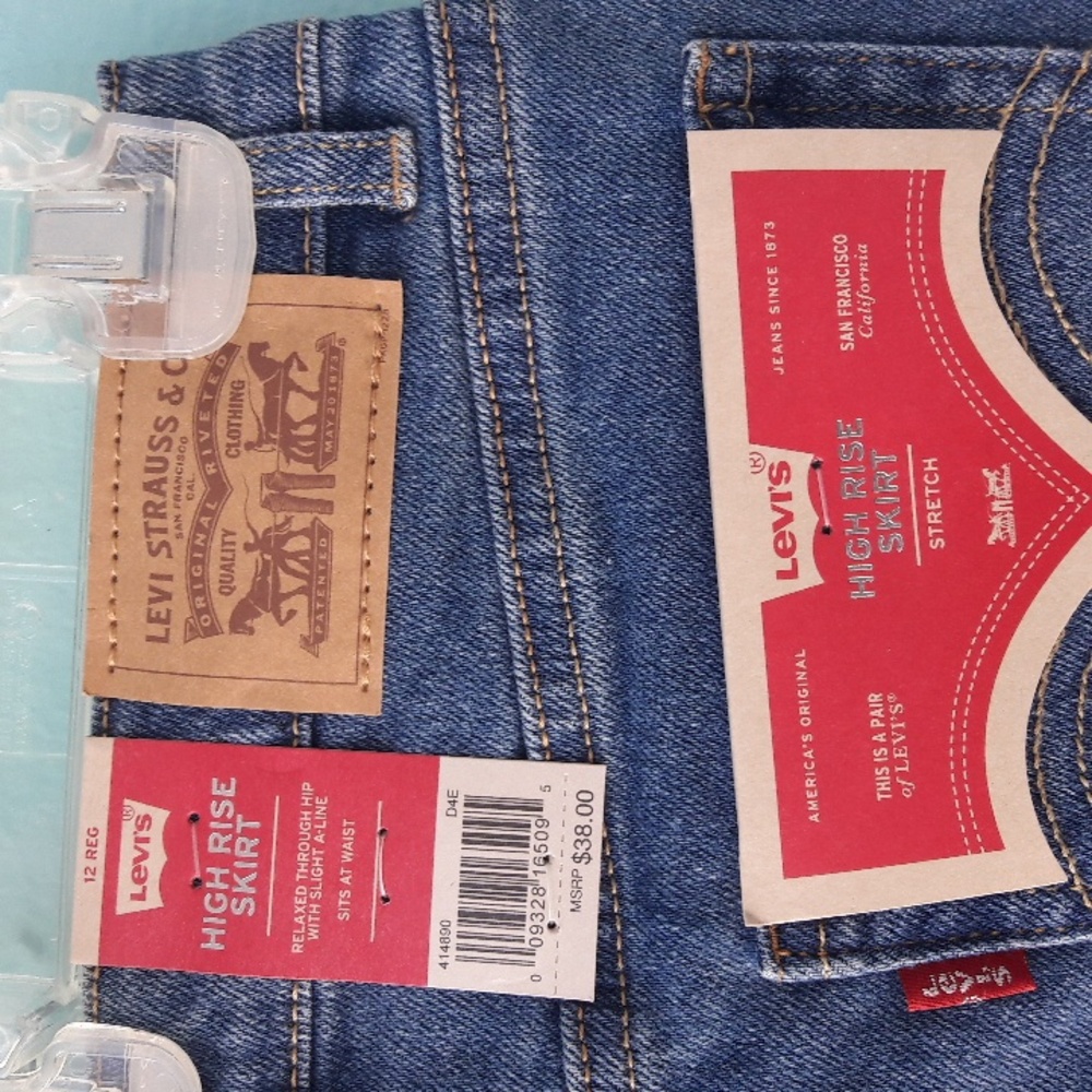 2/$15 NWT "Levi's" High Rise Skirt Girls Size 10 Reg. and 12 Reg. - Picture 4 of 6